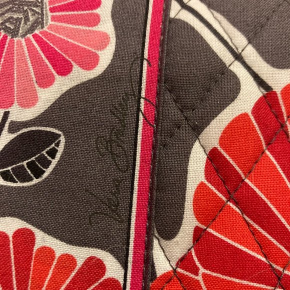 NWOT Vera Bradley Zip Around Wristlet Wallet Purse Cheery Blossom - Picture 4 of 11